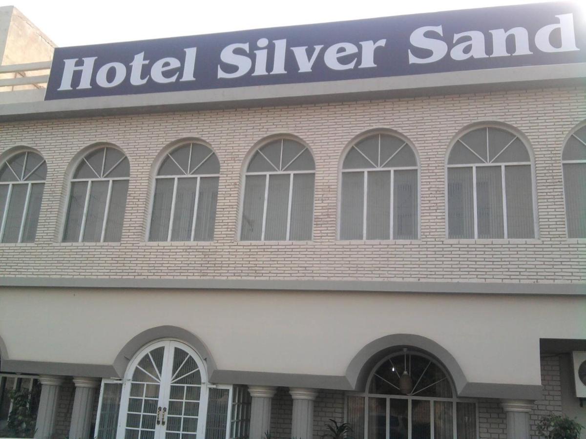 Hotel Silver Sand ملتان المظهر الخارجي الصورة
