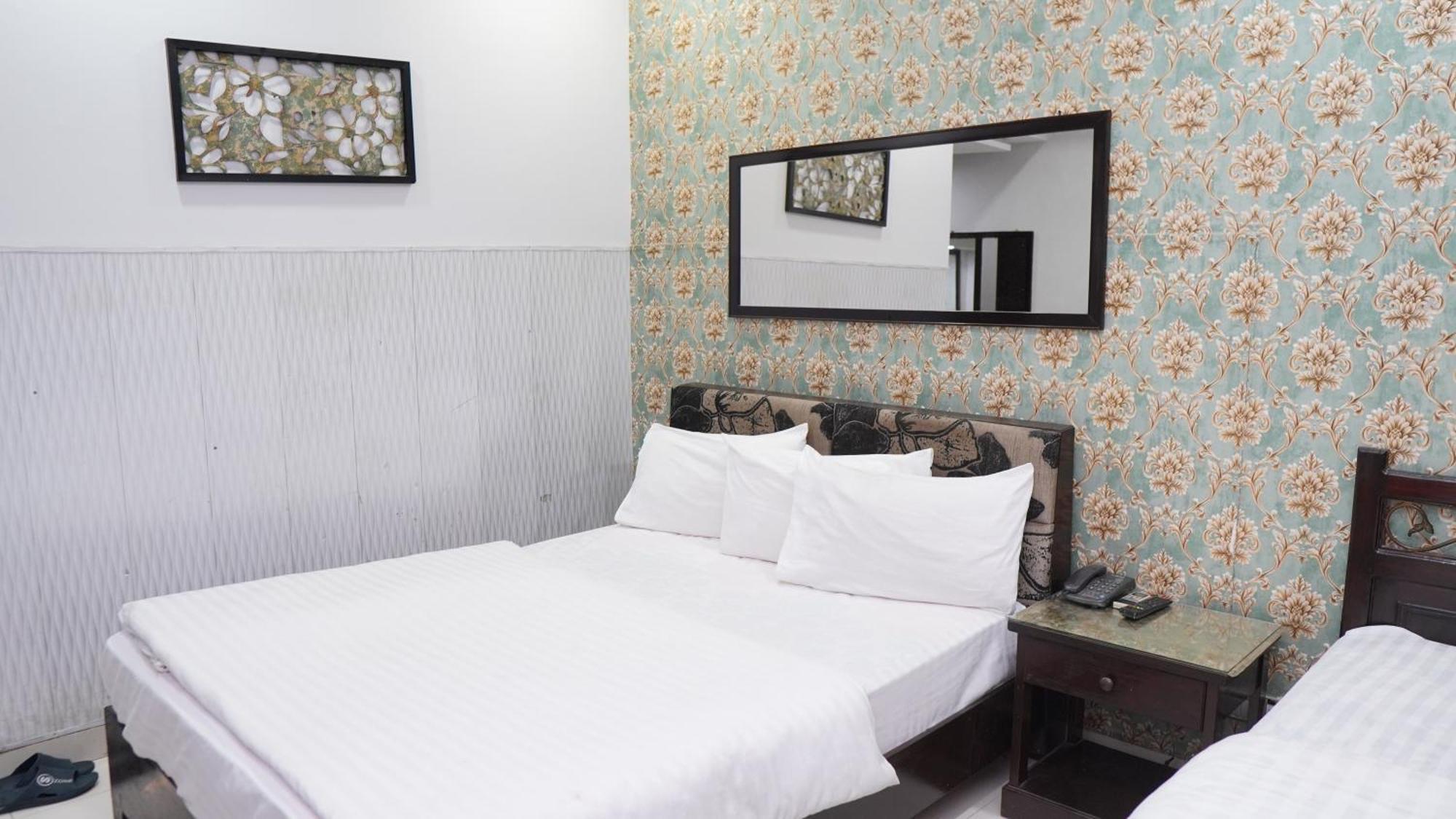 Hotel Silver Sand ملتان المظهر الخارجي الصورة